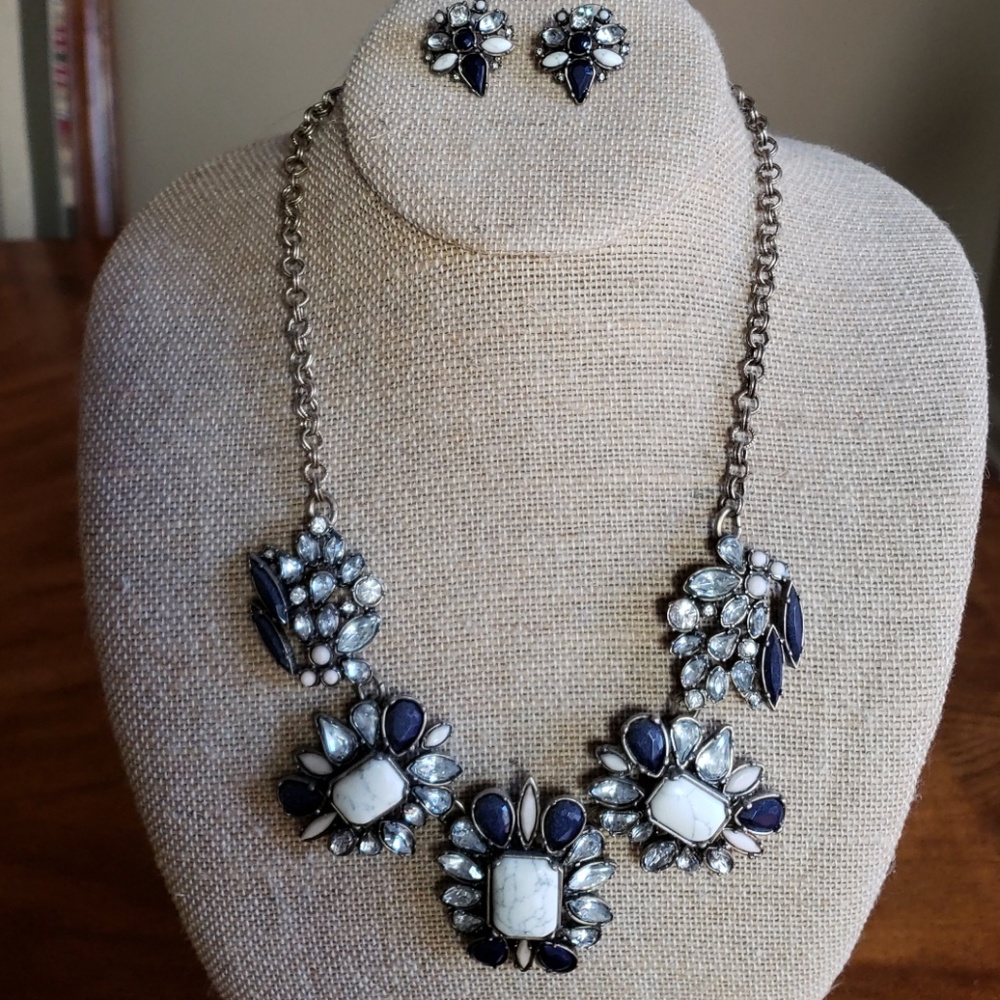 Ann Taylor Loft Statement Necklace